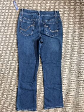 Falls Creek bootcut Jeans NWT 8 short